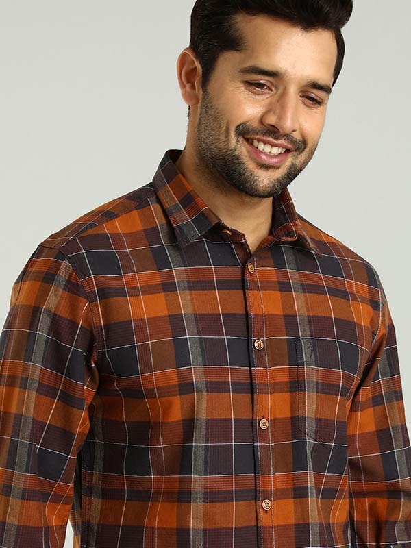 Indian Terrain Men's Slim Fit Full Sleeve Checkered Brown Shirt